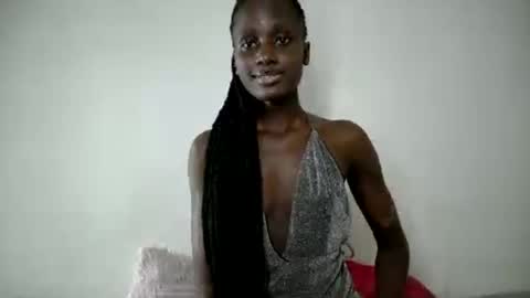 Snapshot of nylamoon1 chatting on 1, 7, 2026 nylamoon1 online show from 1, 7, 2026