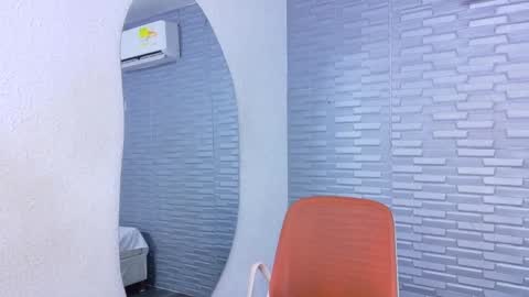 Snapshot of nympho_bff chatting on 12, 9, 2025 nympho_bff online show from 12, 9, 2025