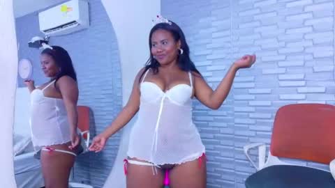 Snapshot of nympho_bff chatting on 31, 10, 2025 nympho_bff online show from 31, 10, 2025