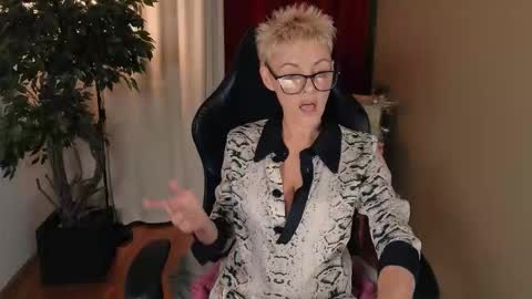 Snapshot of nymphvariety chatting on 29, 11, 2025 nymphvariety online show from 29, 11, 2025