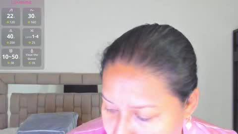 nyomi browm online show from 23, 12, 2025