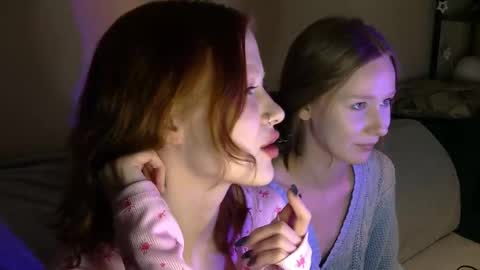 nyra_thira online show from 29, 3, 2026