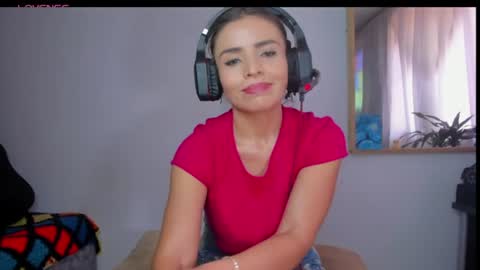 Laura nyu online show from 8, 7, 2026