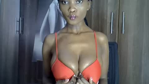 Snapshot of nyverra chatting on 6, 7, 2026 nyverra online show from 6, 7, 2026