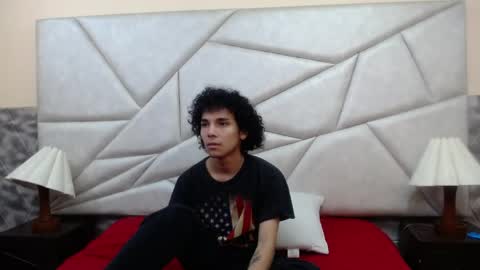nyx_and_arian online show from 17, 4, 2026