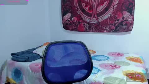 Snapshot of nyx_darkmoor chatting on 27, 2, 2025 Nyx And Agatha online show from 27, 2, 2025