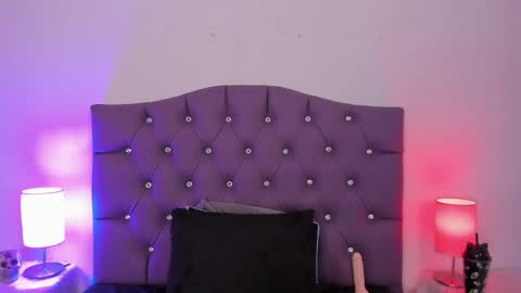 Snapshot of nyx_nayla chatting on 13, 1, 2025 online show from 13, 1, 2025