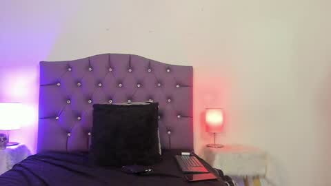 Snapshot of nyx_nayla chatting on 27, 1, 2025 online show from 27, 1, 2025