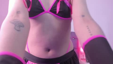 Snapshot of nyx_nayla chatting on 3, 2, 2025 online show from 3, 2, 2025