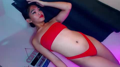 ITS ME NYXIEE online show from 15, 12, 2025