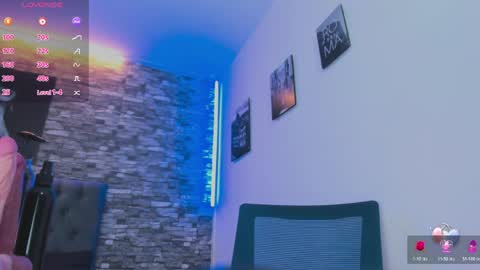 Nyx Moon  Schedule 1500 - 2200 online show from 20, 4, 2026