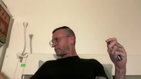 Snapshot of o_johnny_deep_o chatting on 22, 4, 2026 Jonathan Deep online show from 22, 4, 2026