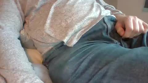 obedient9402 online show from 17, 12, 2024