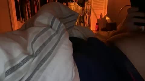 Snapshot of obiwand653040 chatting on 18, 11, 2025 obiwand653040 online show from 18, 11, 2025