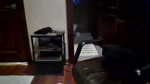 Snapshot of octobersky1993 chatting on 19, 4, 2026 Sky online show from 19, 4, 2026