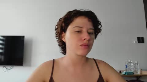 Evie online show from 14, 4, 2026