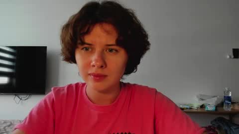 Evie online show from 15, 4, 2026