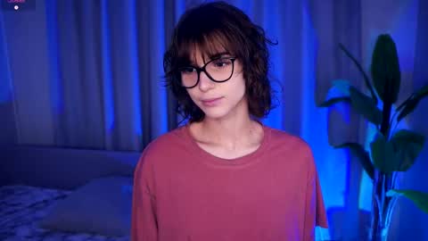 Thea online show from 3, 10, 2025