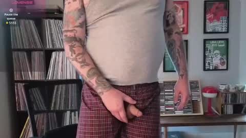 Office Dad online show from 14, 12, 2025