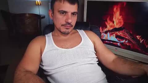 Snapshot of officeman7 chatting on 11, 2, 2025 officeman7 online show from 11, 2, 2025