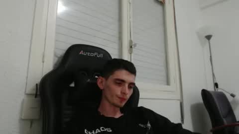 Snapshot of ofsolovicio chatting on 28, 10, 2025 ofsolovicio online show from 28, 10, 2025