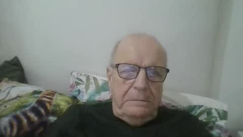 Snapshot of oggi95 chatting on 2, 1, 2025 oggi95 online show from 2, 1, 2025