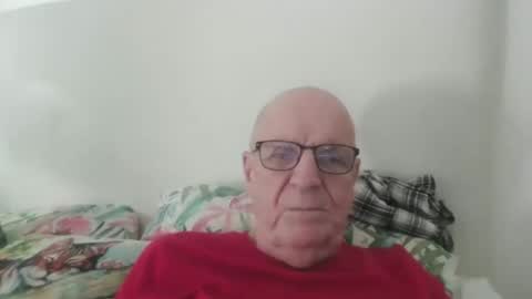 Snapshot of oggi95 chatting on 2, 10, 2025 oggi95 online show from 2, 10, 2025