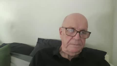 Snapshot of oggi95 chatting on 16, 4, 2026 oggi95 online show from 16, 4, 2026