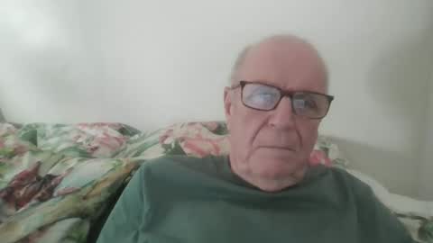 Snapshot of oggi95 chatting on 18, 5, 2026 oggi95 online show from 18, 5, 2026