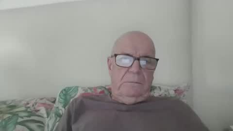 Snapshot of oggi95 chatting on 27, 5, 2026 oggi95 online show from 27, 5, 2026