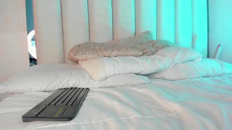 Snapshot of oh_hollyy chatting on 27, 12, 2024 Holly online show from 27, 12, 2024