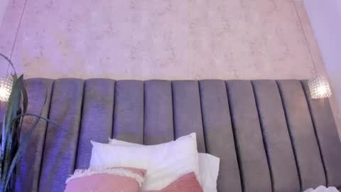 Snapshot of oh_hollyy chatting on 25, 2, 2025 Holly online show from 25, 2, 2025
