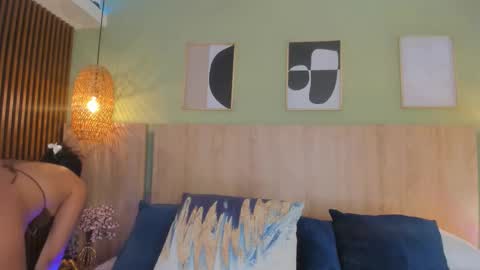 Snapshot of oh_hollyy chatting on 16, 9, 2025 Holly online show from 16, 9, 2025