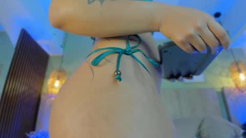 Snapshot of oh_hollyy chatting on 20, 10, 2025 Holly online show from 20, 10, 2025