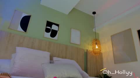 Snapshot of oh_hollyy chatting on 16, 12, 2025 Holly online show from 16, 12, 2025