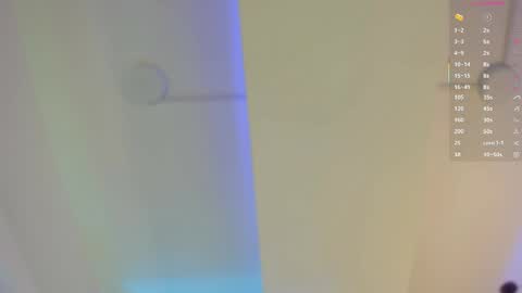 Holly online show from 8, 4, 2026