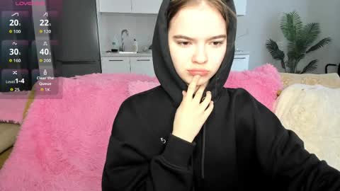 oh_my_lashes online show from 24, 4, 2026