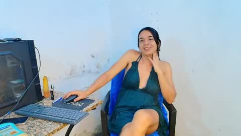 Snapshot of oh_tique chatting on 16, 4, 2026 LU online show from 16, 4, 2026