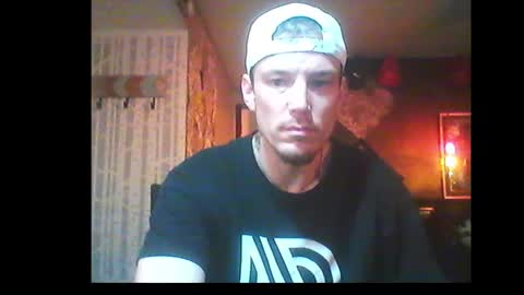 Snapshot of oh_you_know69 chatting on 2, 1, 2025 who dares  toss me some  tips lets have fun online show from 2, 1, 2025
