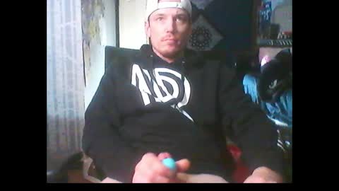 Snapshot of oh_you_know69 chatting on 7, 1, 2025 who dares  toss me some  tips lets have fun online show from 7, 1, 2025