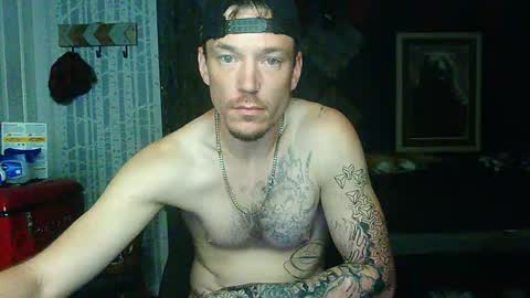Snapshot of oh_you_know69 chatting on 24, 9, 2025 who dares  toss me some  tips lets have fun online show from 24, 9, 2025