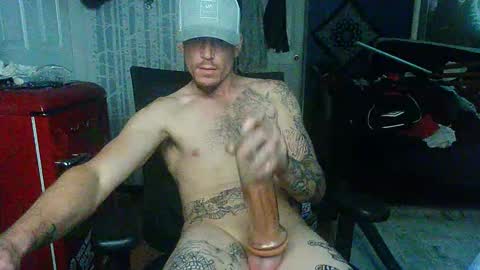 Snapshot of oh_you_know69 chatting on 15, 10, 2025 who dares  toss me some  tips lets have fun online show from 15, 10, 2025