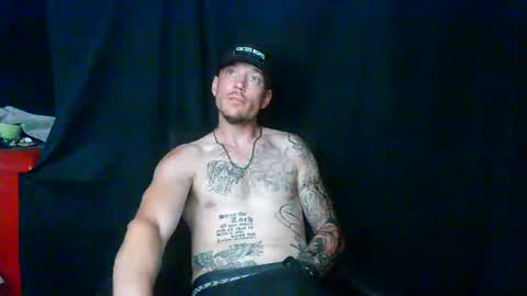 Snapshot of oh_you_know69 chatting on 22, 6, 2026 who dares toss me some tips lets have fun online show from 22, 6, 2026