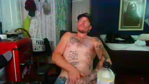 Snapshot of oh_you_know69 chatting on 6, 8, 2026 who dares toss me some tips lets have fun online show from 6, 8, 2026