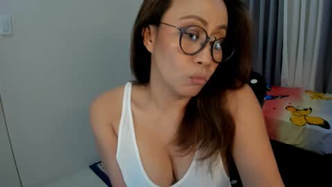 Snapshot of ohdreamgirlx chatting on 12, 2, 2025 kaley online show from 12, 2, 2025