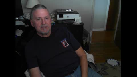 Snapshot of ohfukitsbob chatting on 24, 10, 2025 ohfukitsbob online show from 24, 10, 2025