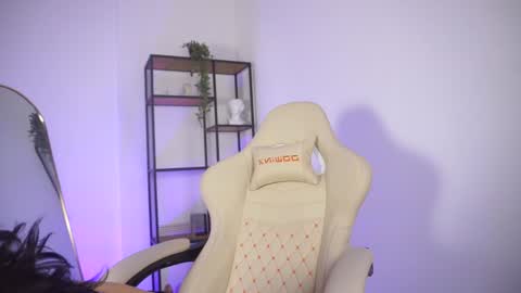 Julia online show from 8, 1, 2025