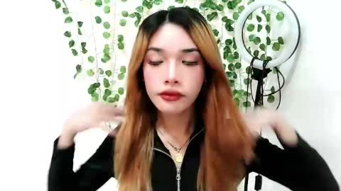 ohmyalessandraxcx online show from 7, 11, 2025