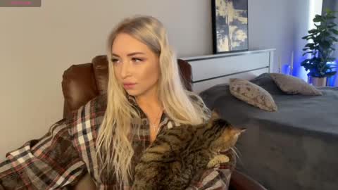 Snapshot of ohmyemma chatting on 1, 6, 2026 Emma online show from 1, 6, 2026