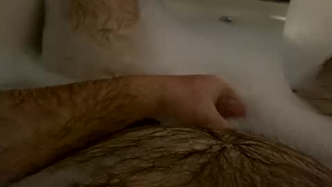 Snapshot of oldbones2 chatting on 29, 12, 2024 oldbones2 online show from 29, 12, 2024